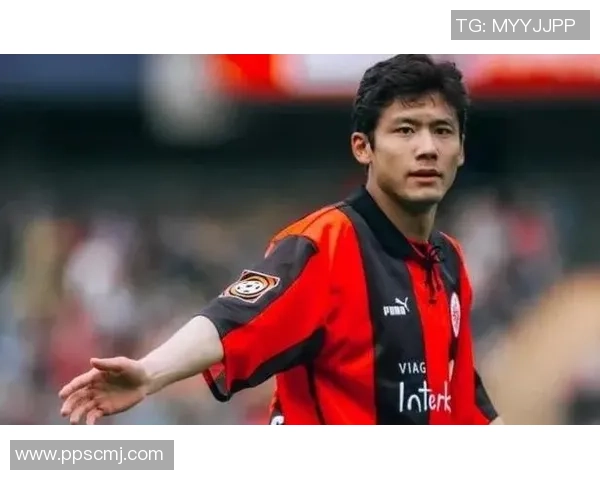 足球明星的传奇人生与辉煌成就全景解析 足球明星的传奇人生与辉煌成就全景解析